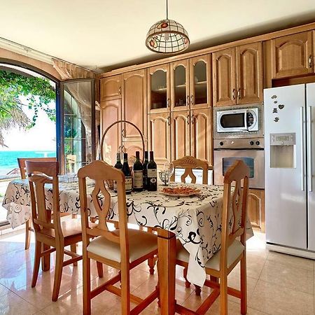 Casa De Sueno En La Playa Villa Adra Kültér fotó