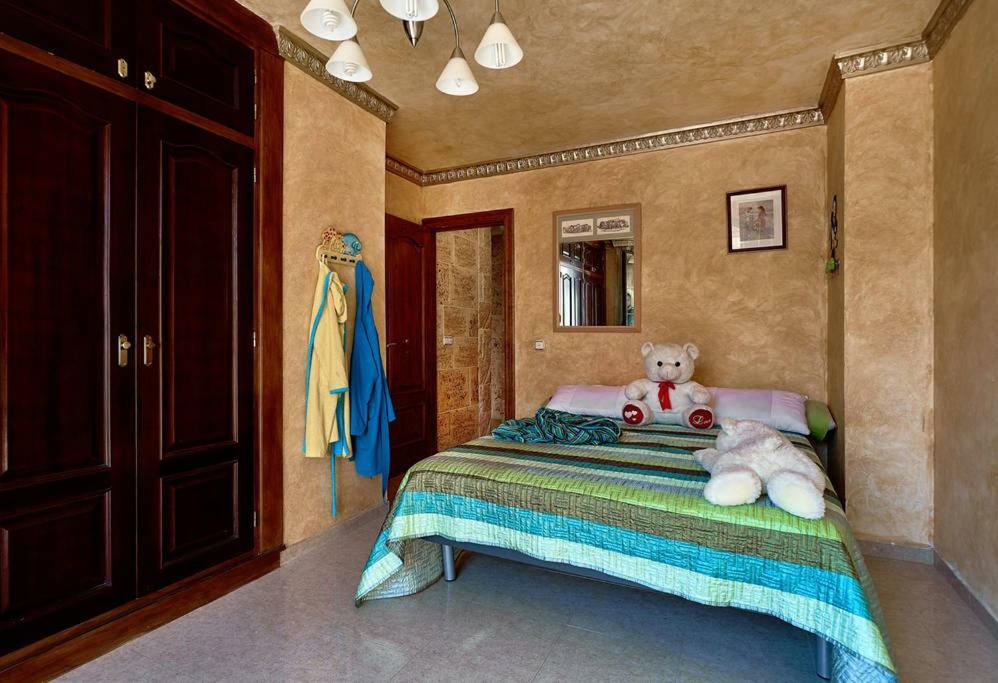 Casa De Sueno En La Playa Villa Adra Kültér fotó