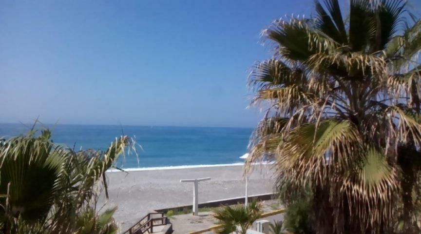 Casa De Sueno En La Playa Villa Adra Kültér fotó