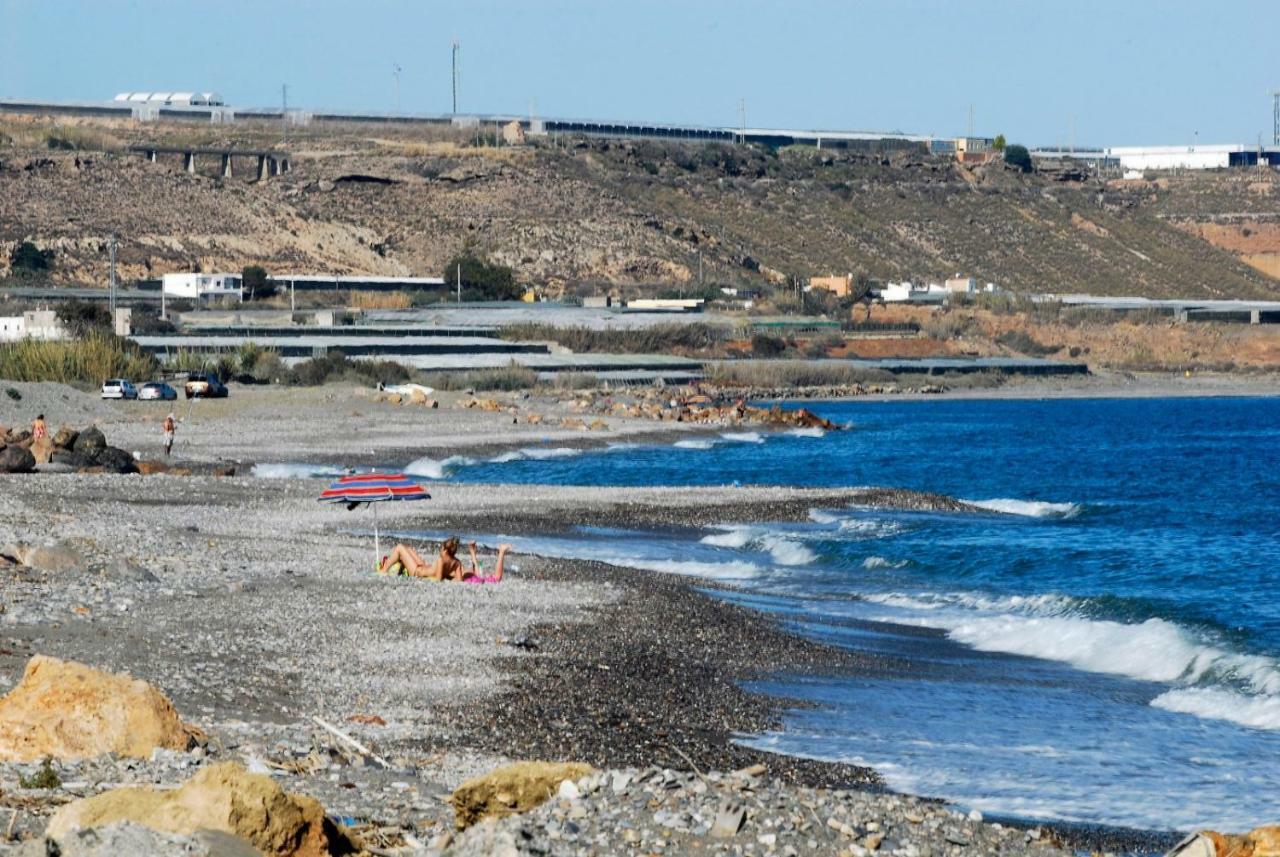 Casa De Sueno En La Playa Villa Adra Kültér fotó